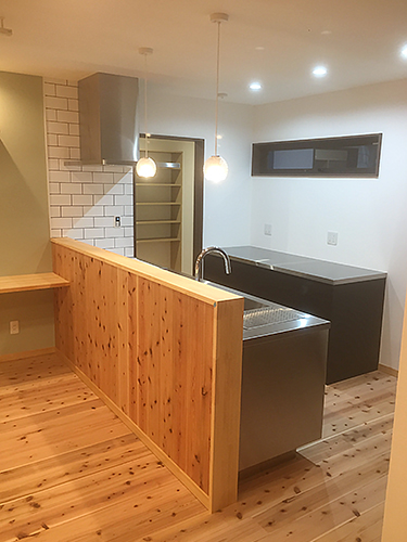 姫路市の注文住宅 　モダンなキッチン