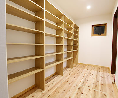 姫路市の注文住宅 　パントリー収納