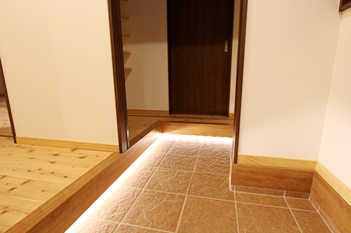 姫路市の注文住宅 　玄関照明