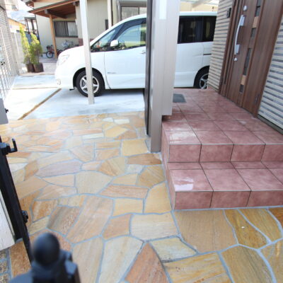 姫路の注文住宅　アプローチ