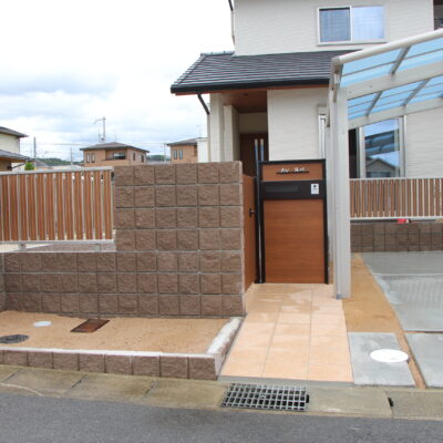 姫路注文住宅　門