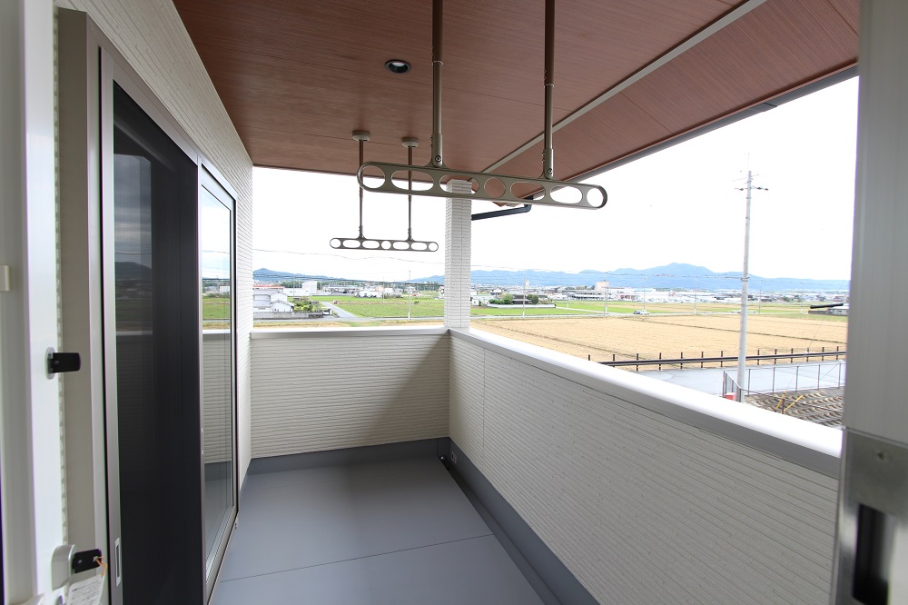 姫路市の注文住宅 Y様邸のベランダ物干し