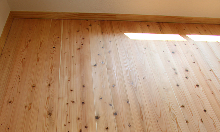 姫路市で断熱性能の高い床材