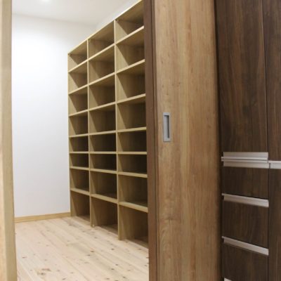 パントリー収納